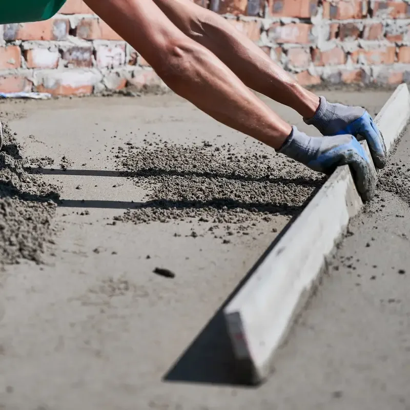 Fertig abgezogene Estrichfläche vor dem Belag